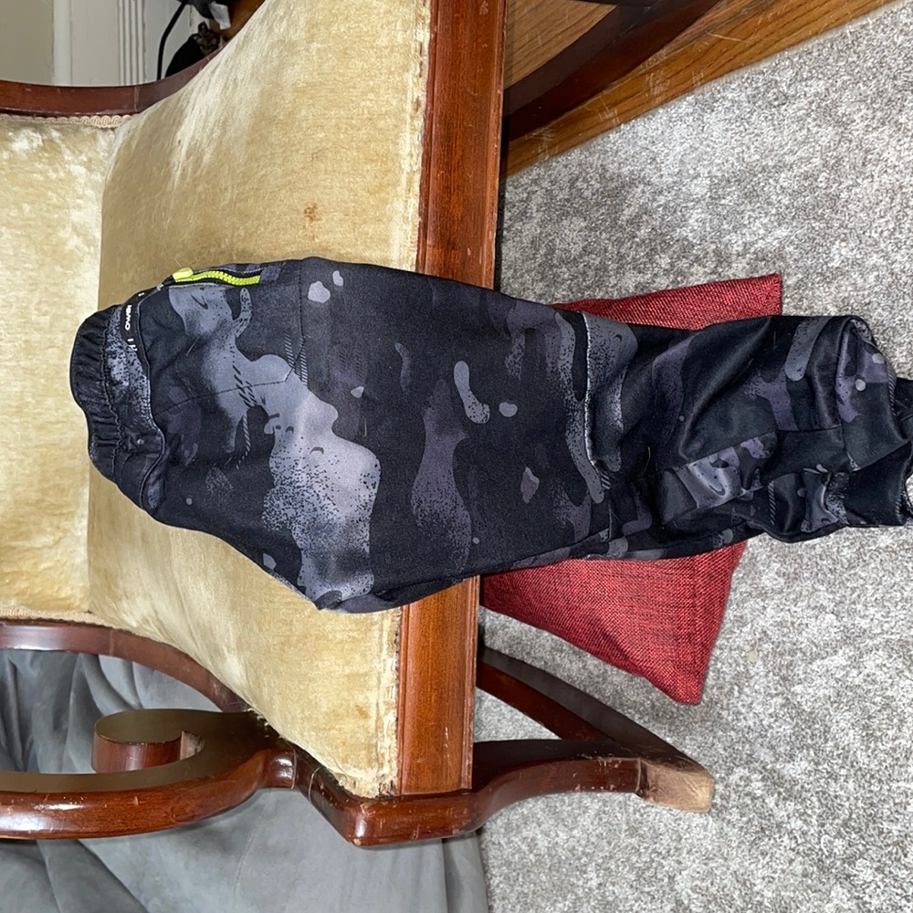 Russel Boys size 6-7 sweatpants